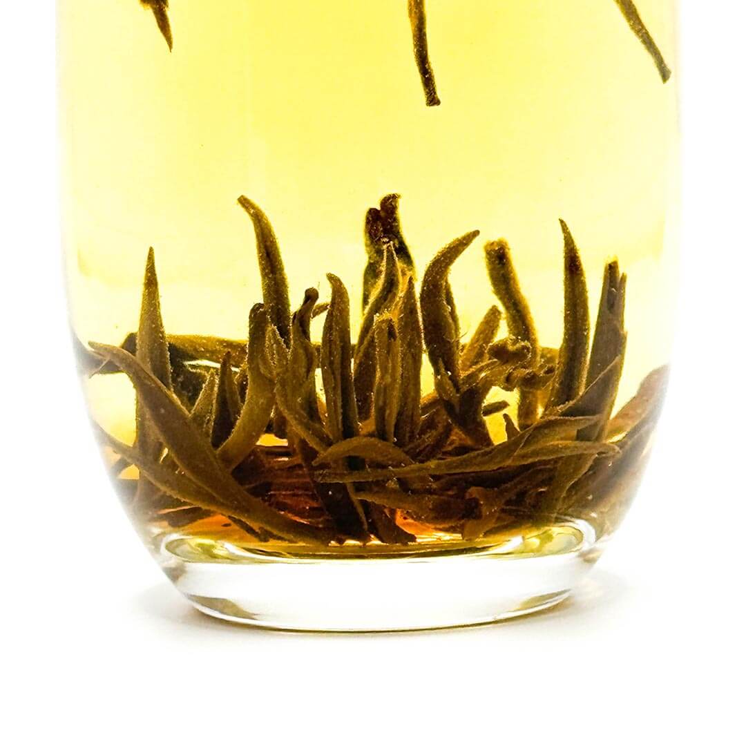 Dian Hong Golden Needle Black Tea | Chinese Red Tea